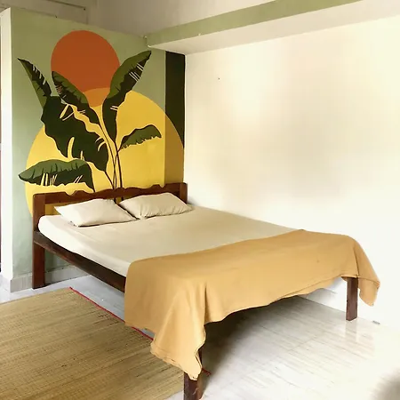 Firefly Querim Aparthotel